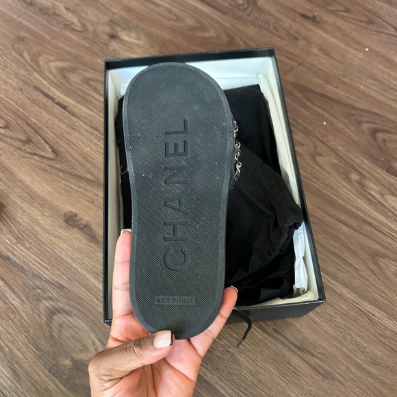 Chanel interlocking cc logo chain link accent slides - Picture 2 of 4